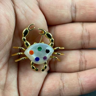 -5- GOLD | 14K M.O.P & Stone Crab Unique Brooch | Marked