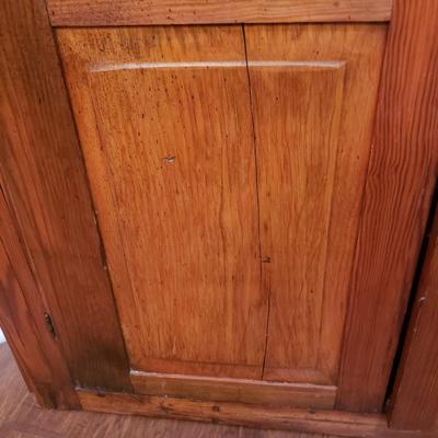 Antique Corner Cupboard (DR-KD)