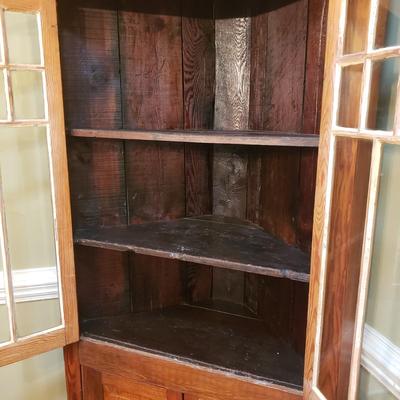 Antique Corner Cupboard (DR-KD)