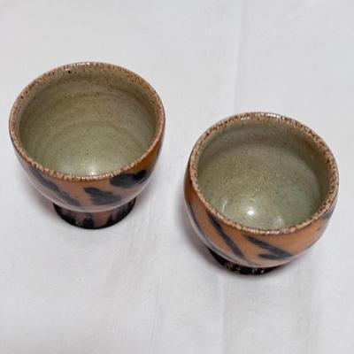 Japanese Style Ceramic Sake Bottle and Cups by Kyle Carpenter (LR-DZ)