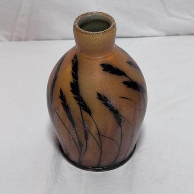 Japanese Style Ceramic Sake Bottle and Cups by Kyle Carpenter (LR-DZ)