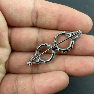 -20- BROOCH | Rhinestone Krementz & Unmarked Brooch