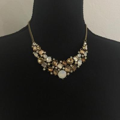 Beautiful, rhinestone collar statement necklace