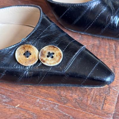 Manolo Blahnik Women’s Kitten Heels - Size 38 1/2 (LR-DZ)