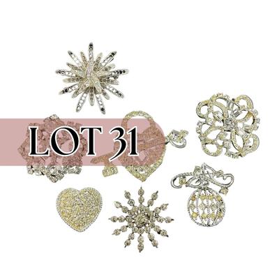 -31- BROOCH | Rhinestone & Silver Tone Brooches