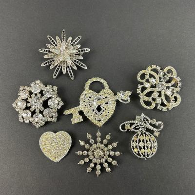 -31- BROOCH | Rhinestone & Silver Tone Brooches