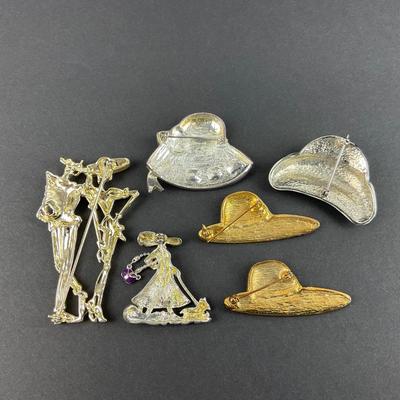 -32- BROOCH | Miscellaneous Red Hat Society Brooches