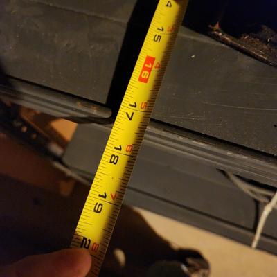 Metal Shelving unit 36" x 17" 6 Shelves