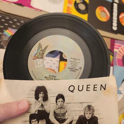 Large Lot 45 RPM Records Elvis Presley Queen Bobby Pickett Monster Mash Garpax The Monkees Yardbirds The Beatles Bee Gees Barbara George...