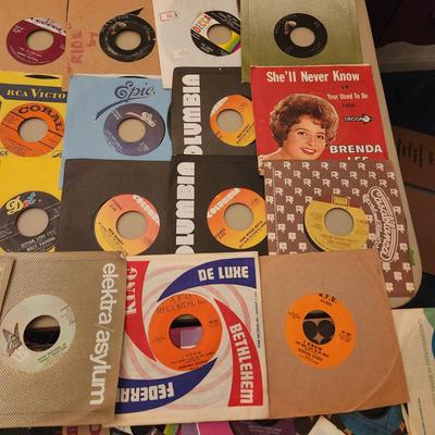 Large Lot 45 RPM Records Elvis Presley Queen Bobby Pickett Monster Mash Garpax The Monkees Yardbirds The Beatles Bee Gees Barbara George...