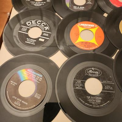 Another Large Lot 45 RPM Records Jan & Dean Four Tops Taco Ricky Nelson Whodini Bad Boy Lovin Spoonful Dion Turtles Simon &...