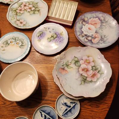 Table Top Full of China Plates , Fenton Vase, Tea pot, Bowls, Delft Holland, Herend, Bareuther, Royal Crown