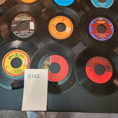Large Lot 45 RPM Records Association THe T-Bones Wayne Newton, Orleans, Bullet, Pointer Sisters, Gary Lewis & the Playboys The...