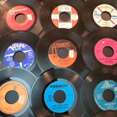 Large Lot 45 RPM Records Association THe T-Bones Wayne Newton, Orleans, Bullet, Pointer Sisters, Gary Lewis & the Playboys The...