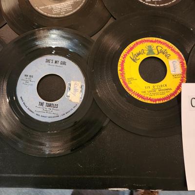 Large Lot 45 RPM Records Association THe T-Bones Wayne Newton, Orleans, Bullet, Pointer Sisters, Gary Lewis & the Playboys The...