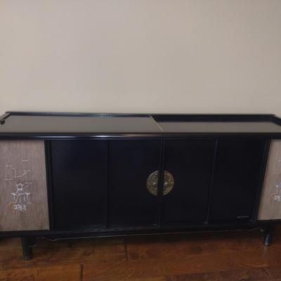 Magnavox Astro-Sonic Stereo Console- AM/FM and Turntable