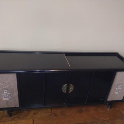Magnavox Astro-Sonic Stereo Console- AM/FM and Turntable