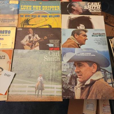 Lot of Record Albums Hank Williams, Ronnie Milsap,Conway Twitty, Carl Smith