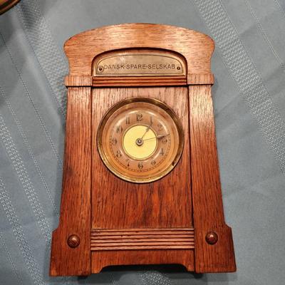 Dansk Spare-Selskab Clock & Bank