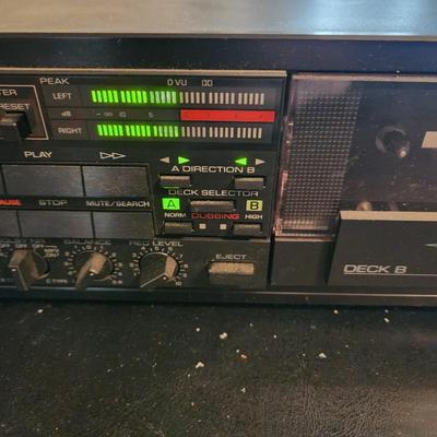 Yamaha Stereo Double Cassette Deck KX-w302u powers up boths sides work