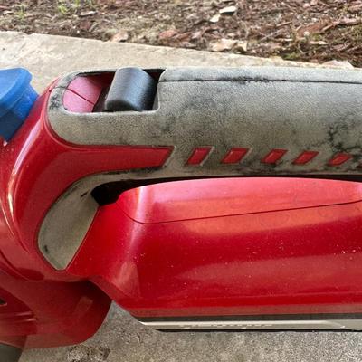 TORO Cordless Hedge Trimmer