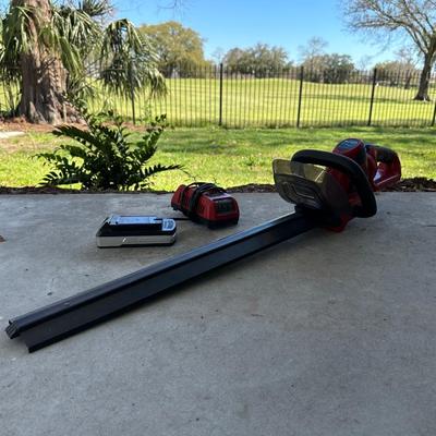 TORO Cordless Hedge Trimmer