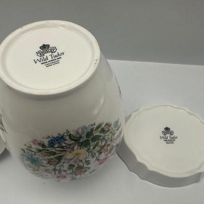 Aynsley “Wild Tudor” Jar with Lid and Dish