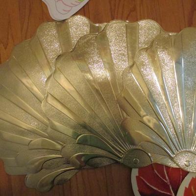 Vintage Place-Mats Fall Easter Gold