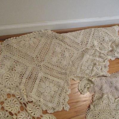 Handmade Doilies Tablecloths
