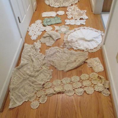 Handmade Doilies Tablecloths