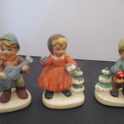 NAPCOWARE Christmas Figurines