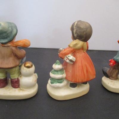 NAPCOWARE Christmas Figurines