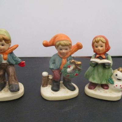 NAPCOWARE Christmas Figurines