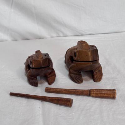 Two Wooden Frog Percussion Rasps (LR-DZ)
