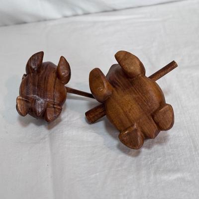 Two Wooden Frog Percussion Rasps (LR-DZ)