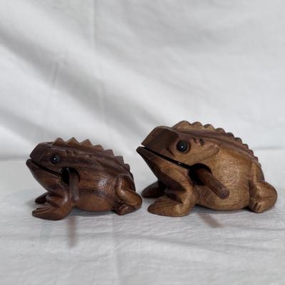 Two Wooden Frog Percussion Rasps (LR-DZ)