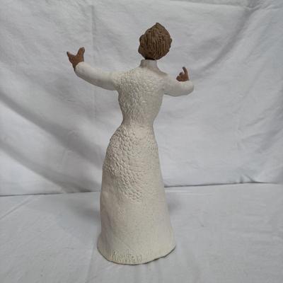 Sculpture by Kirsten Engstrom (LR-DZ)