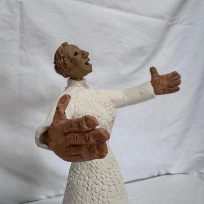 Sculpture by Kirsten Engstrom (LR-DZ)