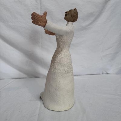 Sculpture by Kirsten Engstrom (LR-DZ)