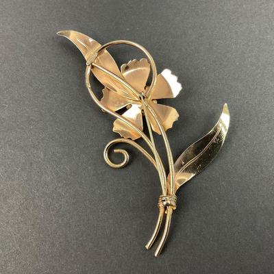 -46- SILVER | Mid Century Gold Wash Sun Flower Pin | Marked