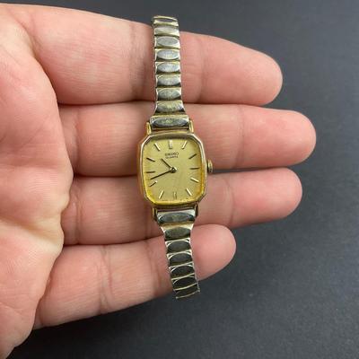 -57- WATCHES | Benrus, Timex, & Seiko Ladies Watches | Marked