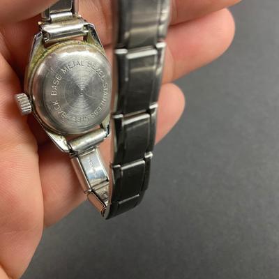 -57- WATCHES | Benrus, Timex, & Seiko Ladies Watches | Marked