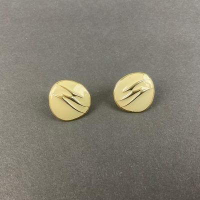 -69- TRIFARI | Gold Tone Necklace & Clip Earrings | Marked