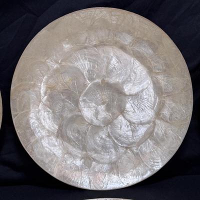 Scalloped Capiz Shell Placemats and Plates (LR-DZ)