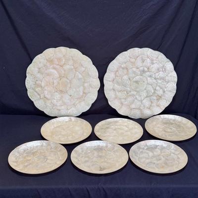Scalloped Capiz Shell Placemats and Plates (LR-DZ)