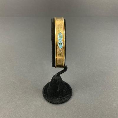 -79- JEWELRY | Blue Glass Stone & Gold Tone Bangle
