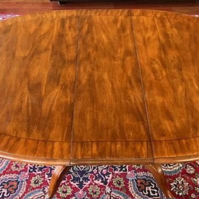 Dining Table With Two Leaves And Pads
