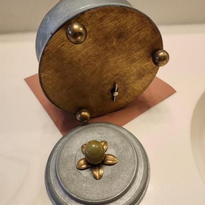 Pale SIlver Blue Powder Puff Music Box