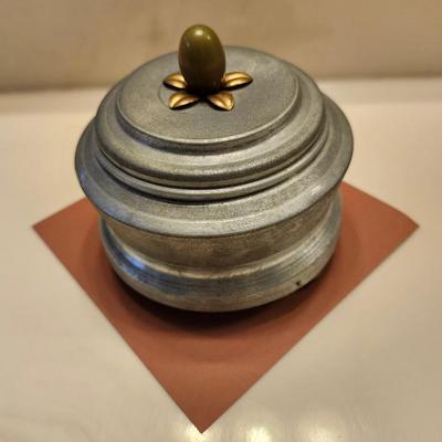 Pale SIlver Blue Powder Puff Music Box