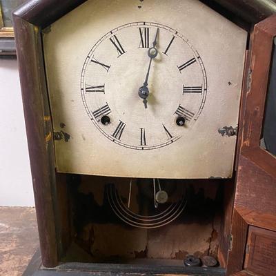 Antique New Haven & Jerome Parlor Kitchen Mantle Clock